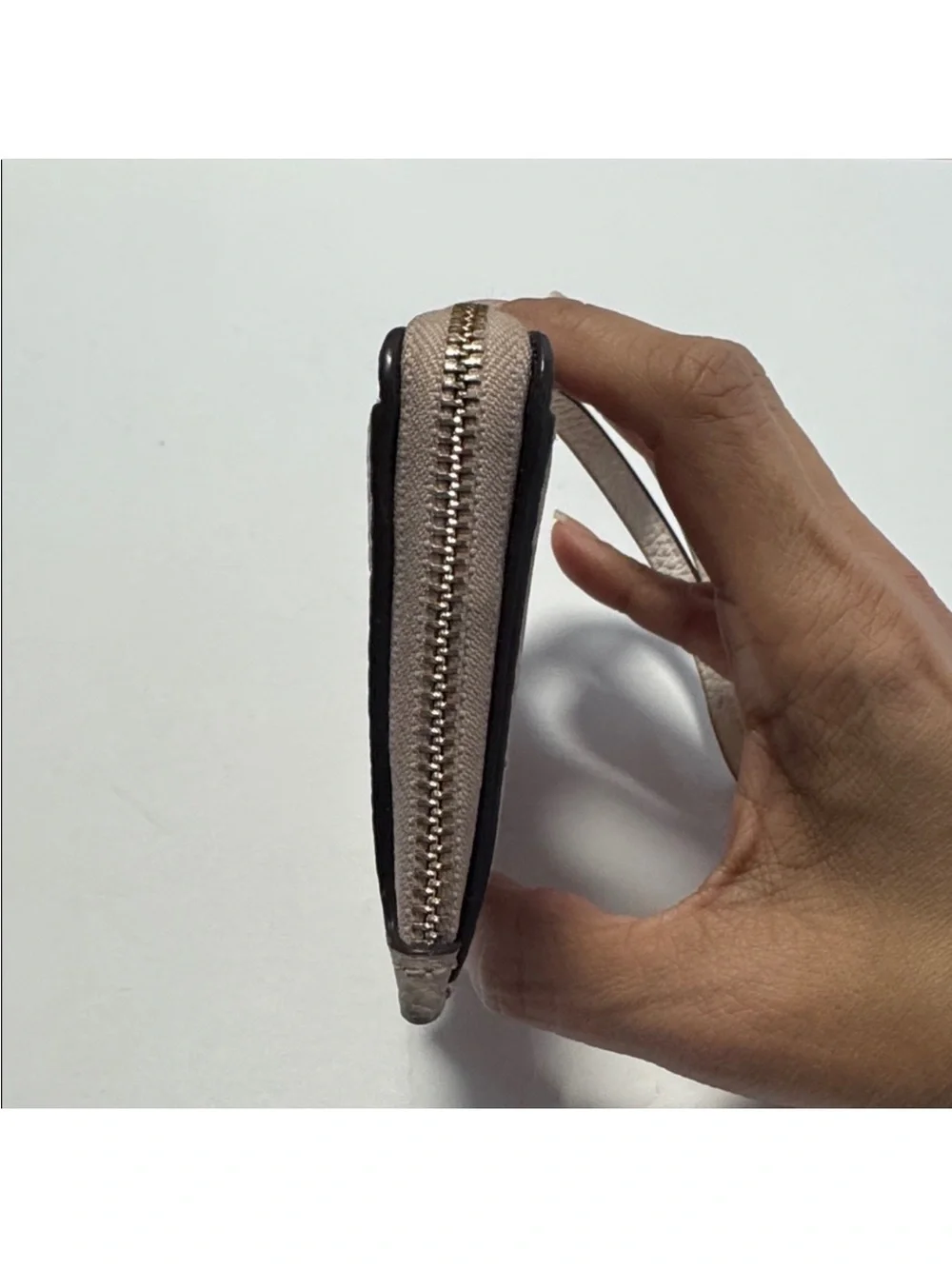 Kate Spade Small Pebbled Leather Card Holder with Zipper